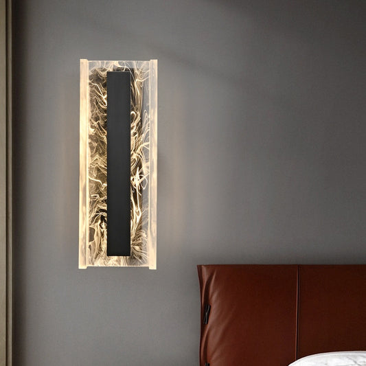 Compact Three-Colour Modern Wall Light