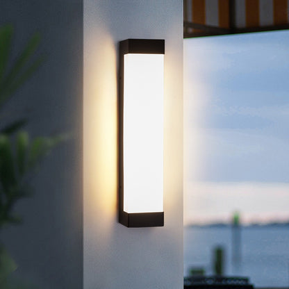 IP55 Long Outdoor LED Wall Light / 16W / Black / 45cm