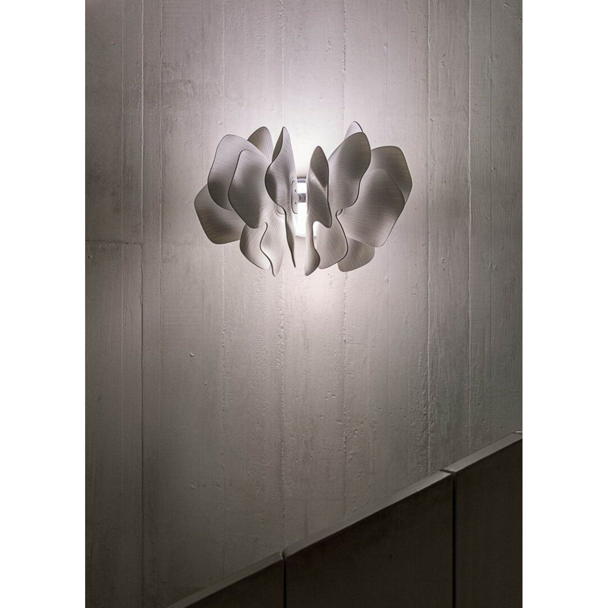 Porcelain Petal Gold Accent Wall Light