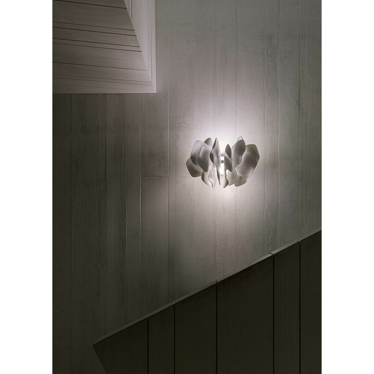 Porcelain Petal Gold Accent Wall Light